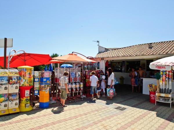 Oh! Campings La Brise Сент-Мари-де-ла-Мер Экстерьер фото